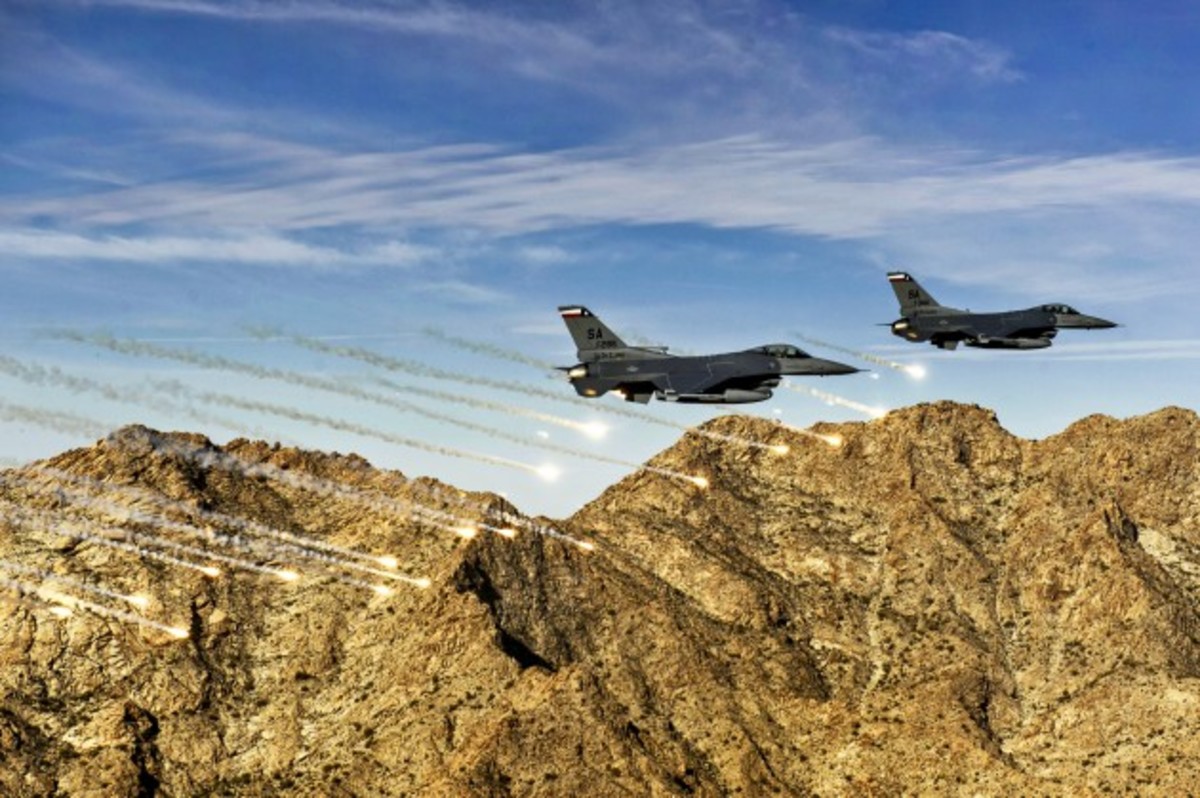 Επιχείρηση με F 16 για ύποπτο τρομοκράτη σε πτήση! ΒΙΝΤΕΟ