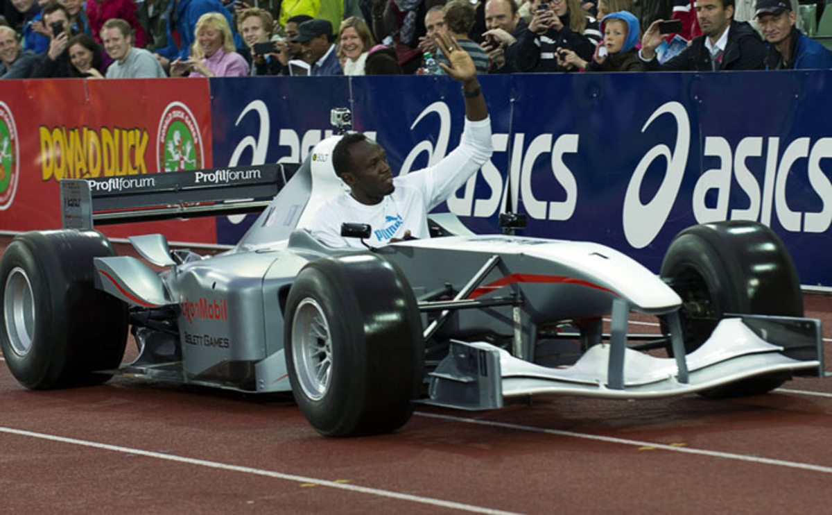 VIDEO: O Usain Bolt οδήγησε μονοθέσιο F1 μέσα στο στίβο