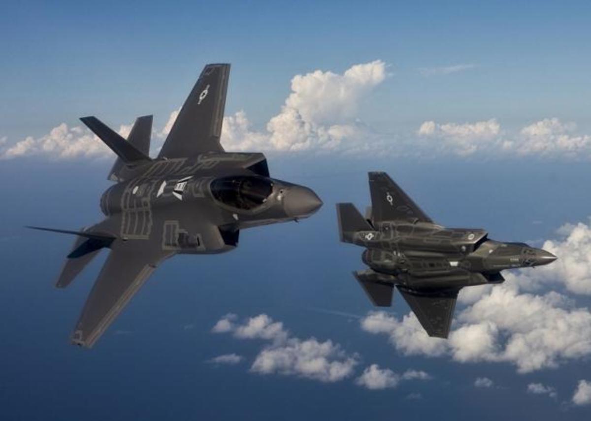 Δύο F-35 προσγειώθηκαν για πρώτη φορά στην Αυστραλία! [pic,vid]