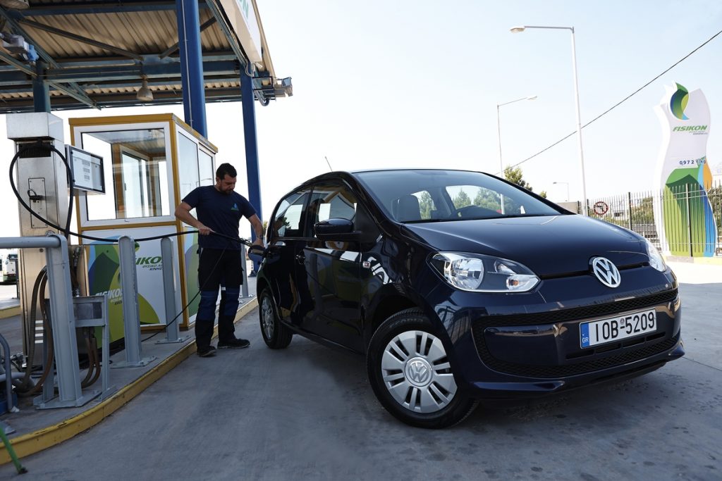 Το φυσικό αέριο φροντίζει για τους ιδιώτες και τους επαγγελματίες οδηγούς