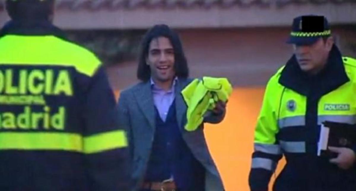 Απίθανη φάρσα – Την… πάτησε ο Φαλκάο! (VIDEO)