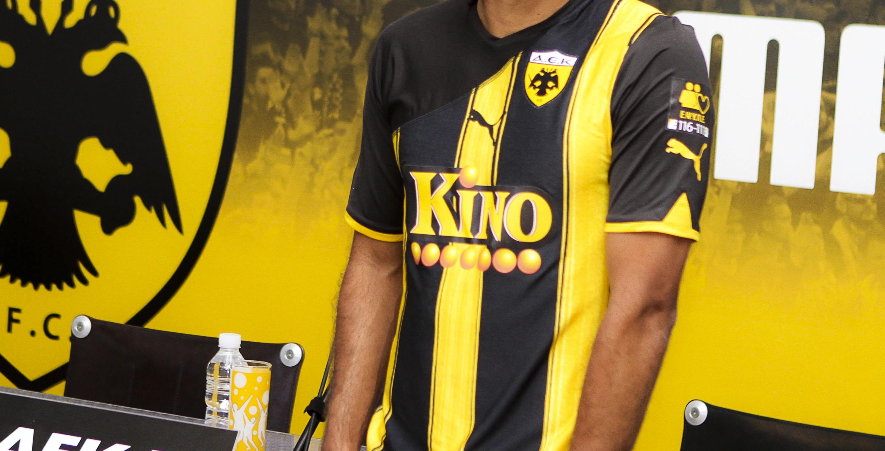 Η ΑΕΚ αποκαλύπτει στον κόσμο της τη νέα της εμφάνιση ΦΩΤΟ NEWSPORTS.