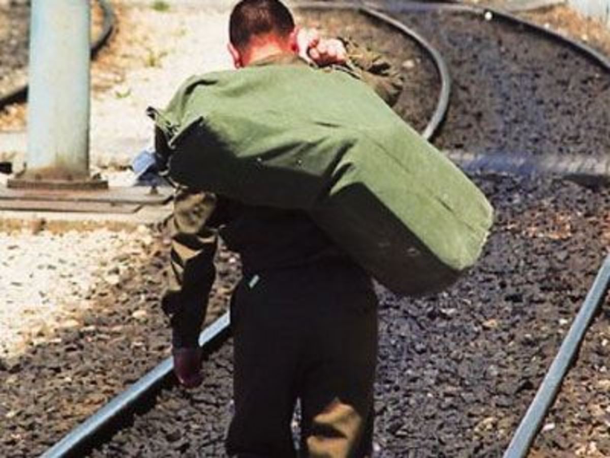 Νεοσύλλεκτοι δεν έχουν χρήματα για να πάνε να καταταγούν! Ποια είναι η λύση