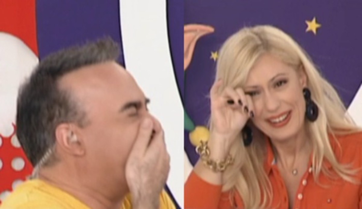Ο Φώτης ζητάει από την Ρούλα Κορομηλά να βγει σαν γοργόνα από τη λίμνη Como!