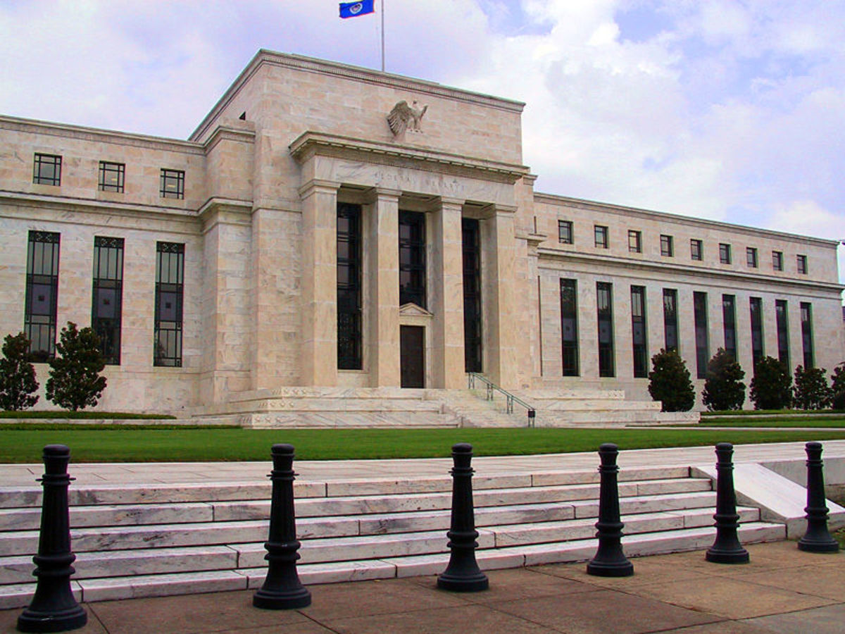 Περισσότερη διαφάνεια ζητάει από την Fed η αμερικανική Γερουσια