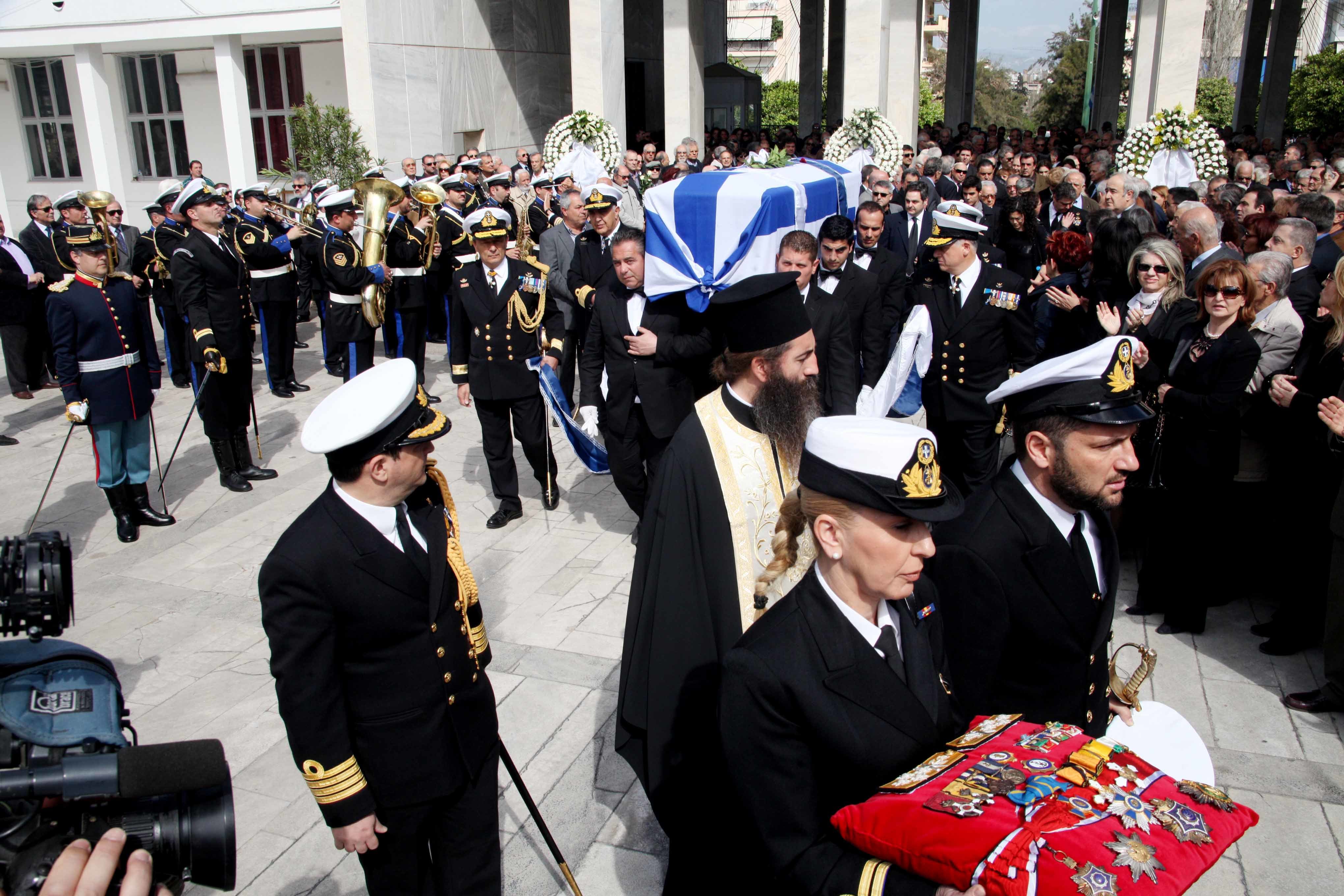 Ύστατο χαίρε στο Νίκο Παππά τον κυβερνήτη του θρυλικού Βέλους