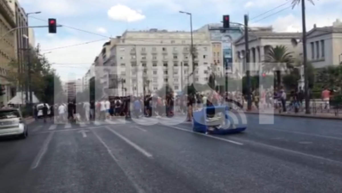 Αντιφασιστική πορεία από μαθητές