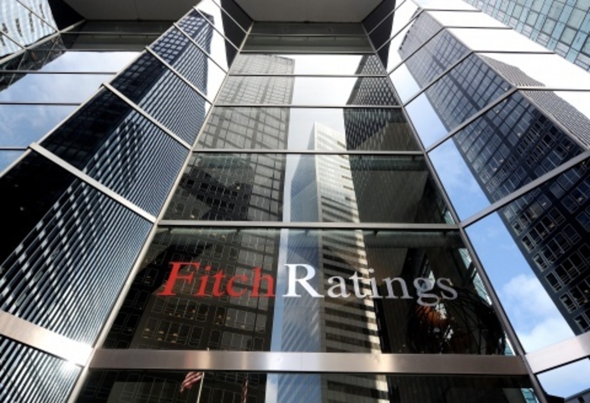 Fitch: Η ευρωπαϊκή βοήθεια δεν αρκεί για τις ισπανικές τράπεζες