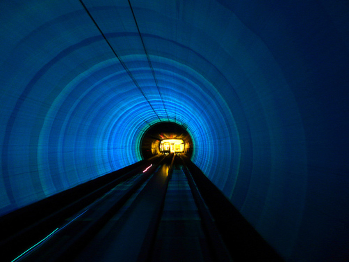 Φως στην άκρη του τούνελ για την ευρωζώνη”