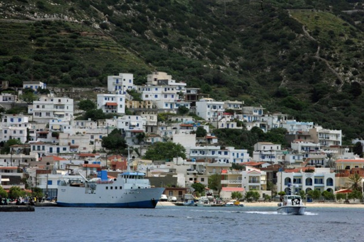 Επιτέλους πλοίο για τους Φούρνους