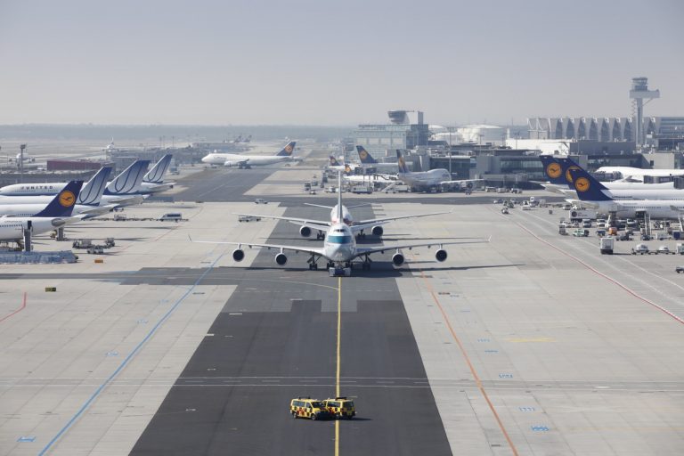 Fraport: Ζητά 74 εκατ. ευρώ από το Δημόσιο για συντήρηση των αεροδρομίων! "Είχαμε προειδοποιήσει από τον Απρίλιο"