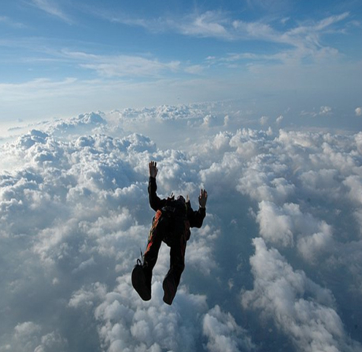 Απίστευτη ελεύθερη πτώση από ύψος 29 χιλιομέτρων!