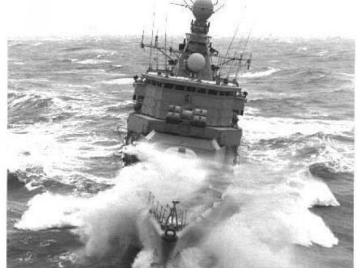 “Ναυμαχία” με πυρά στη Σύμη μεταξύ τουρκικής ακτοφυλακής και Λιμενικού