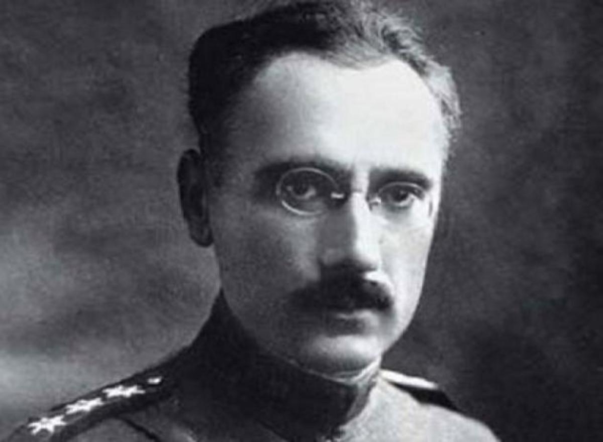 Ο πρώτος νεκρός του Έπους του 40 “απαντά” στο θέμα του “ελληνικού γένους”