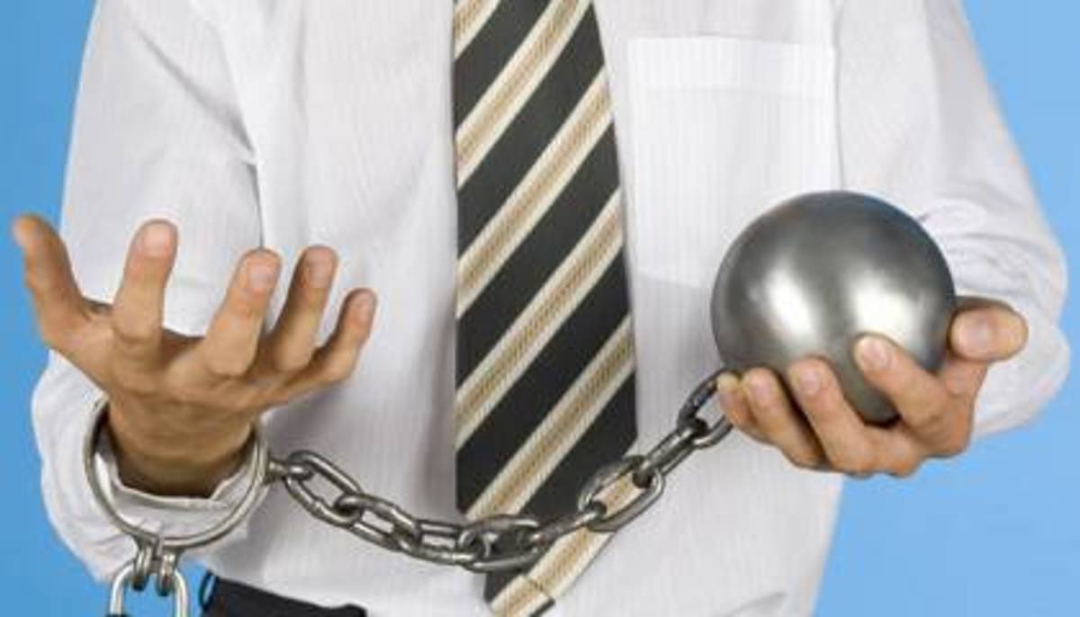 Στην Ελλάδα σκοτώνουν τον αγγελιοφόρο που λέει την αλήθεια”