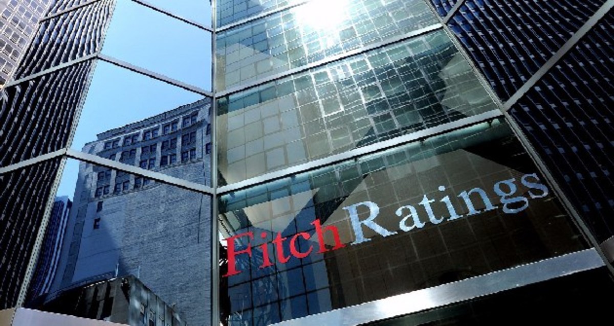 Η Fitch υποβάθμισε τις κυπριακές τράπεζες