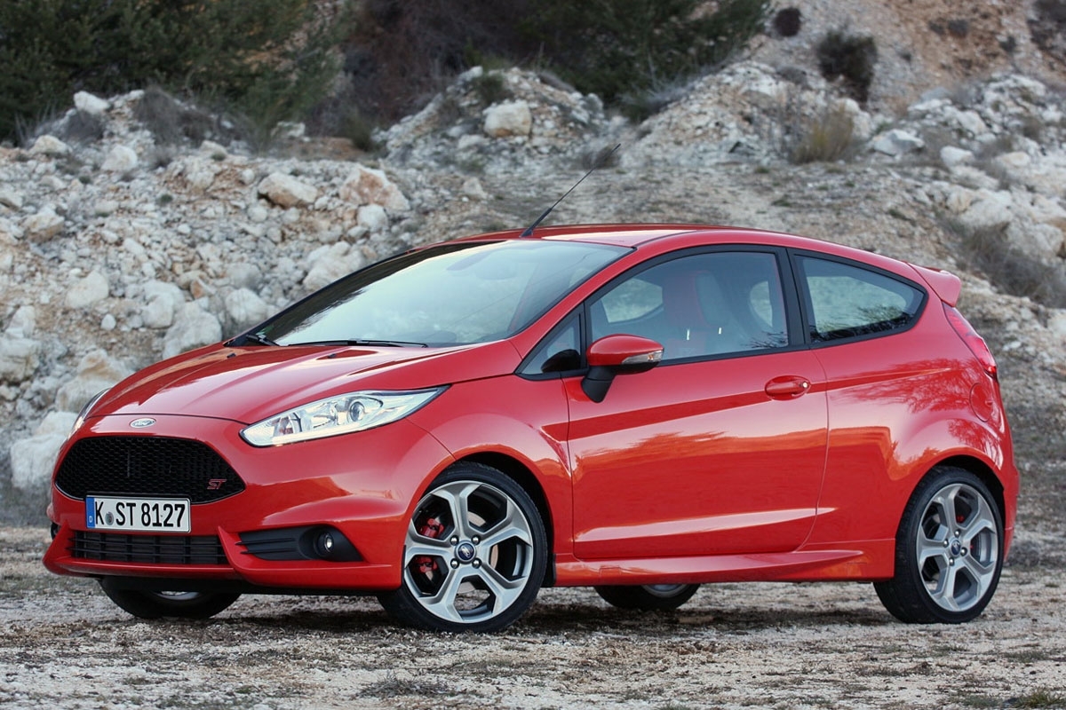 Στις εκθέσεις το νέο Ford Fiesta ST