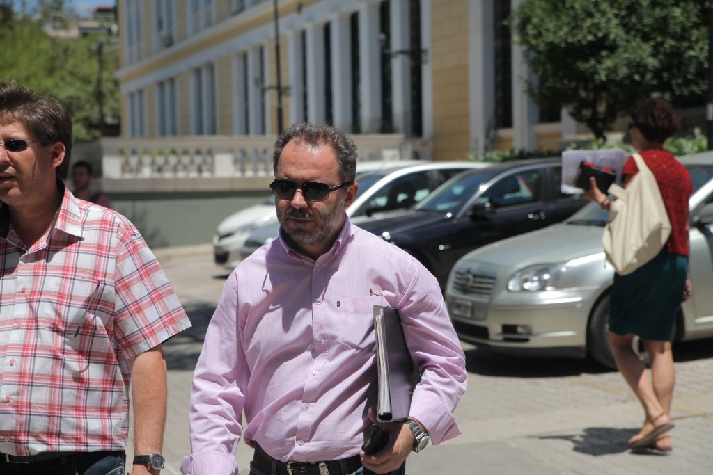 Την παραίτηση του προέδρου της ΓΣΕΕ ζητά ο Ν. Φωτόπουλος