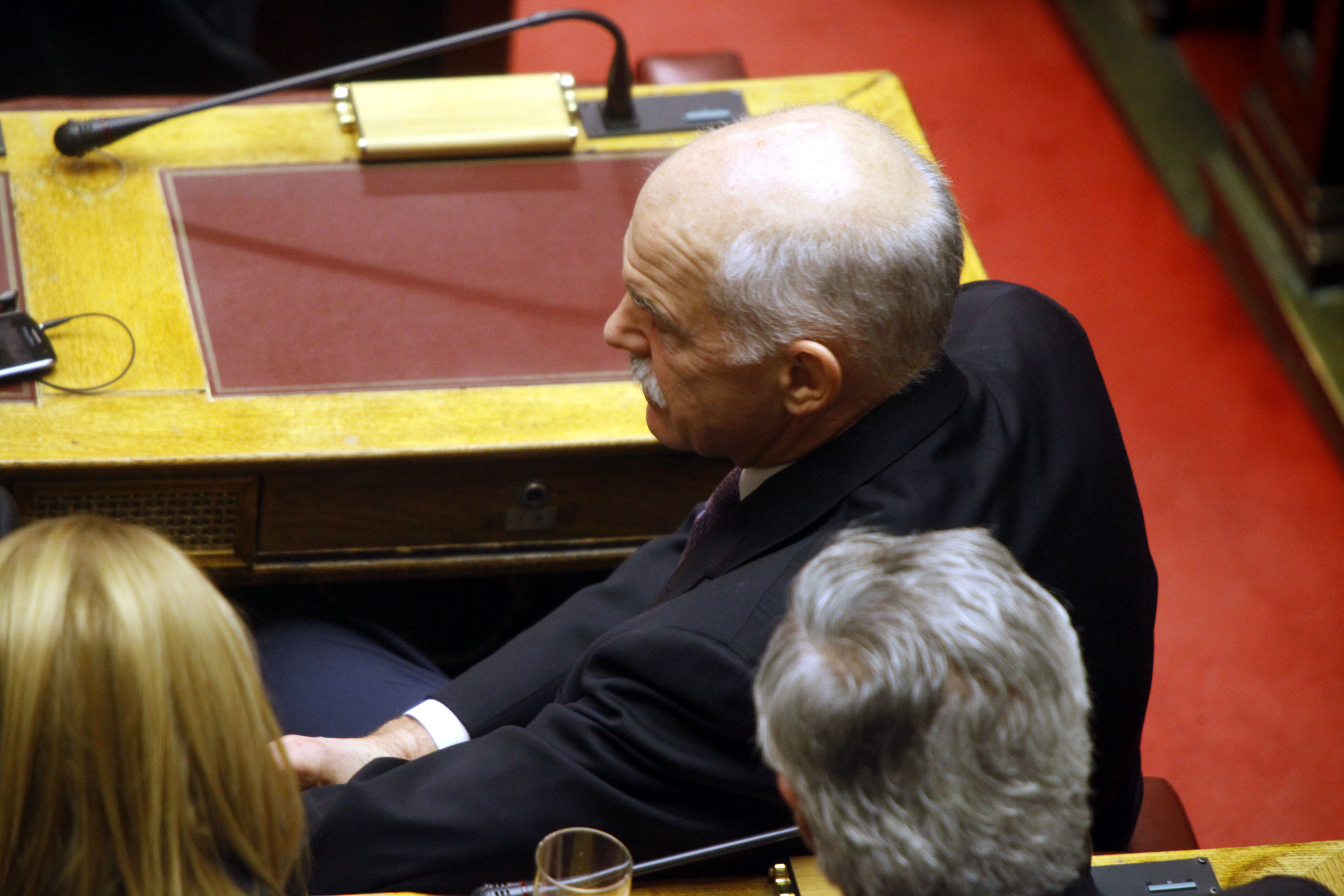“Μαριονέτα των ΗΠΑ ο Γ. Παπανδρέου”