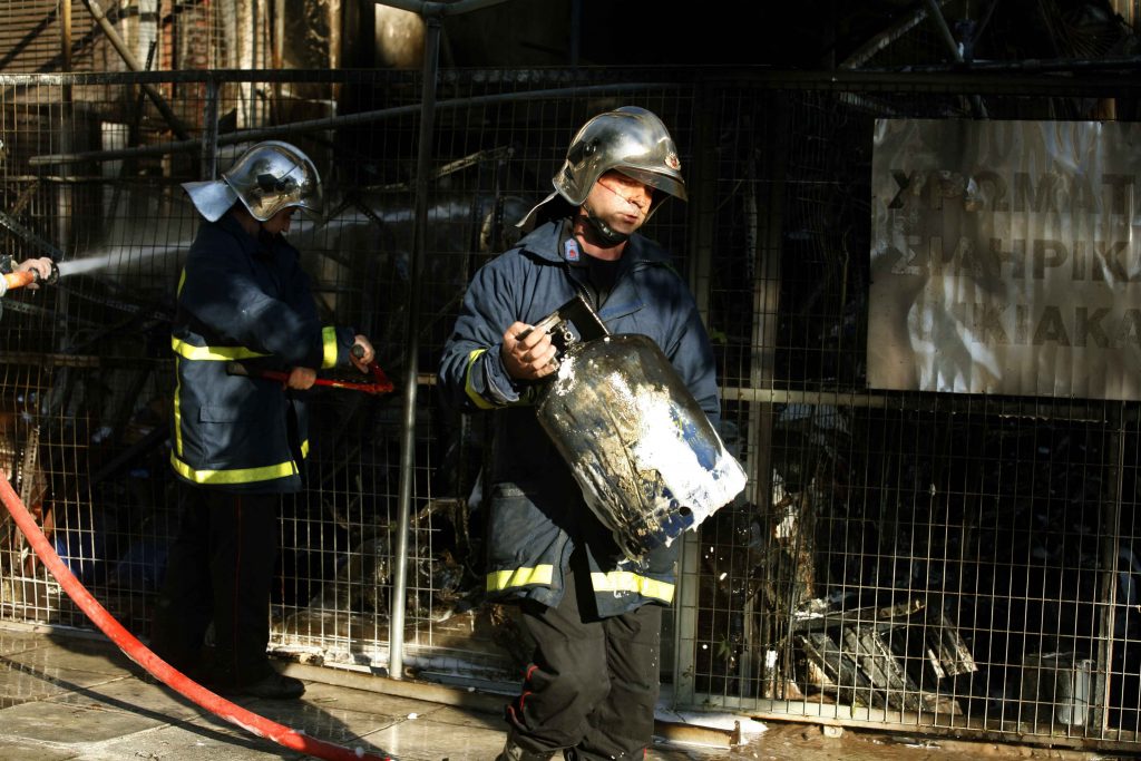 Πάτρα: Τραγικό θάνατο βρήκε 75χρονη από φωτιά στο σπίτι της