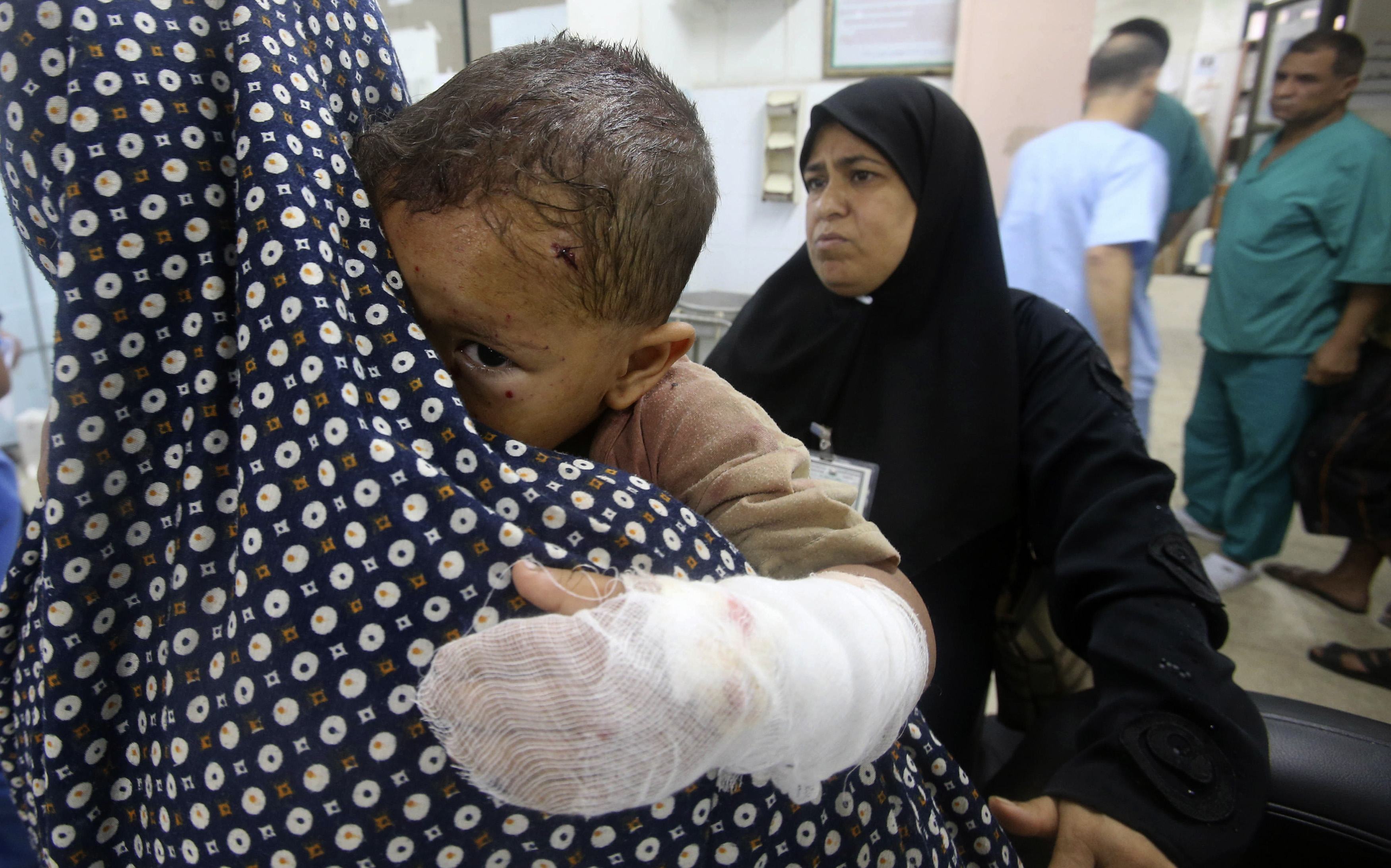 Κανείς δε νοιάζεται για τα παιδιά και τους αμάχους της Γάζας! 20 νεκροί από βομβαρδισμό σε σχολείο του ΟΗΕ