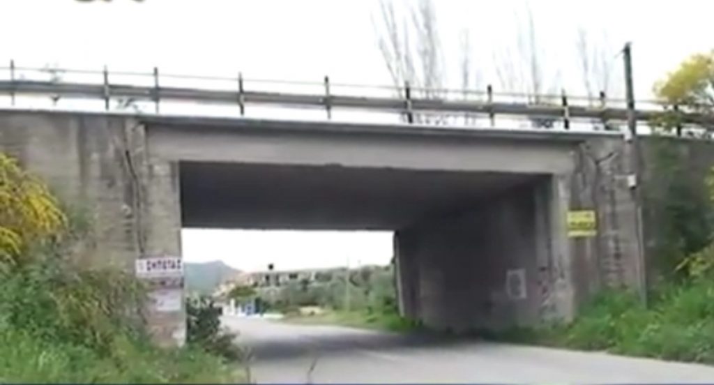 Ηλεία:Αγωνία για τη γυναίκα που πήδηξε από γέφυρα -Δείτε βίντεο!