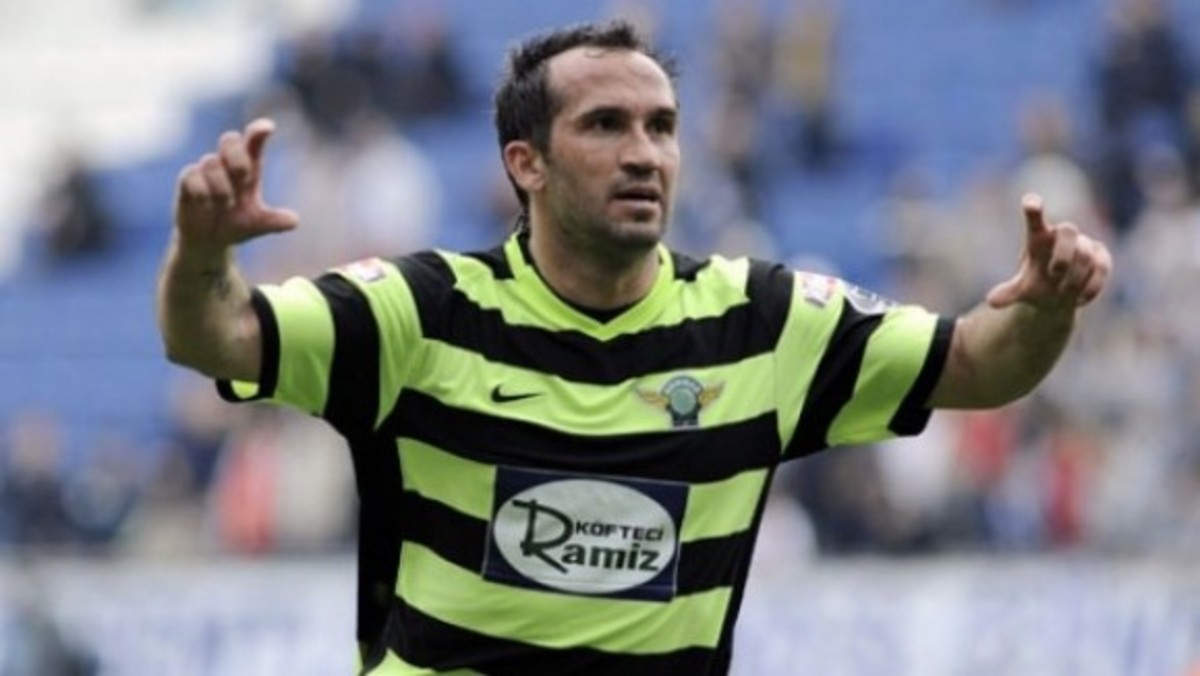 Τον Τροτ Σόλιντ θα βρει στον πάγκο της Ελαζιγκσπορ ο Γκέκας