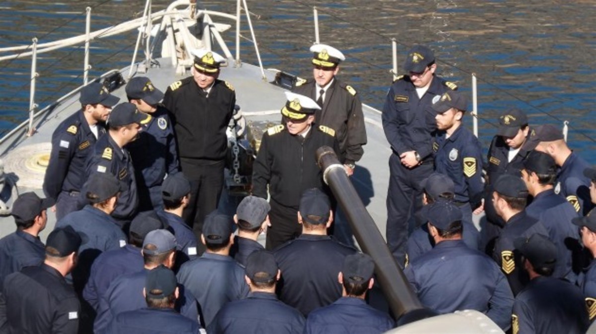 Σήμα υπερηφάνειας Α/ΓΕΝ στα πληρώματα των πολεμικών πλοίων – Τι γράφει