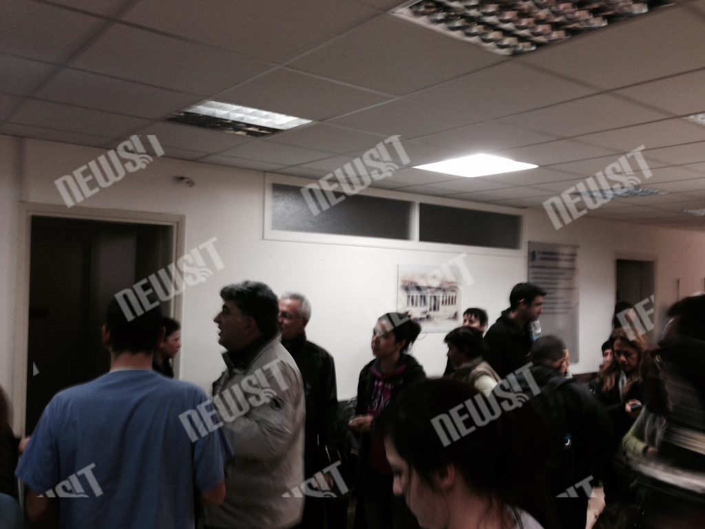 Στο πλευρό του Ρωμανού ομάδα εργαζομένων στο νοσοκομείο Γεννηματάς