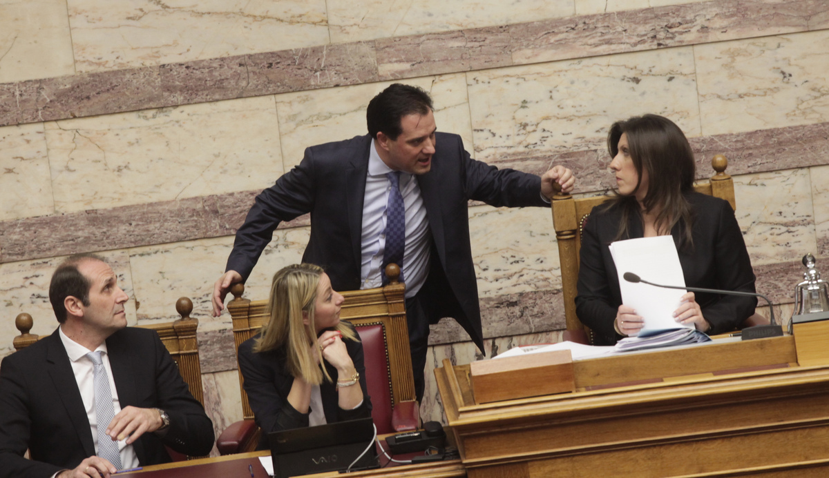 Γεωργιάδης κατά Κωνσταντοπούλου για την ατάκα Καμμένου: Στα τέσσερα