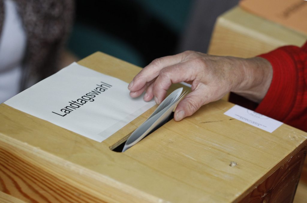 Μεγάλη ήττα της Μέρκελ στις κρίσιμες εκλογές