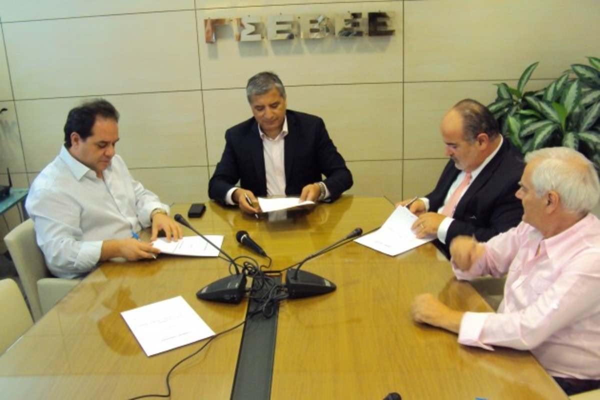 Η Εκκλησία στηρίζει 577.000 οικογένειες άνεργων βιοτεχνών