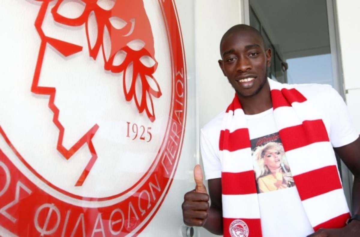 Ο Σαμπού Γιαταμπαρέ ΦΩΤΟ olympiacos.org