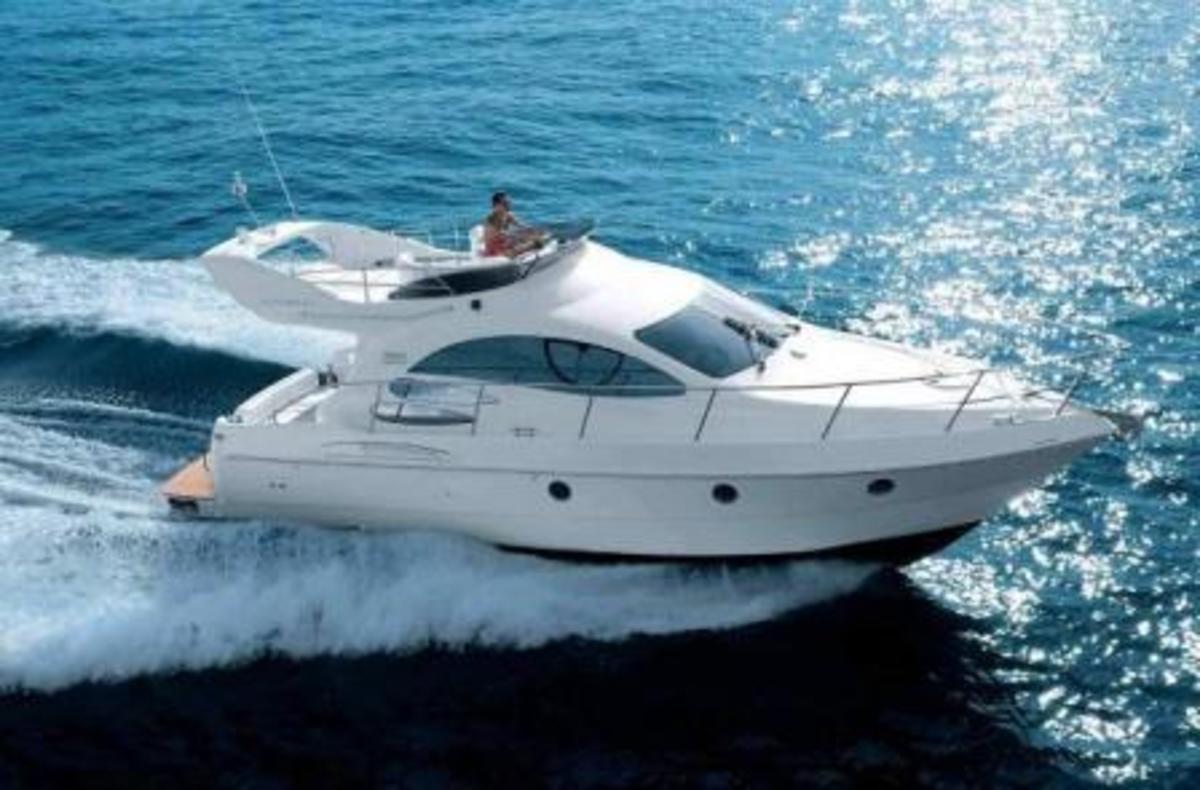 Δεσμεύτηκαν 386 χλιδάτα γιώτ σκαφάτων