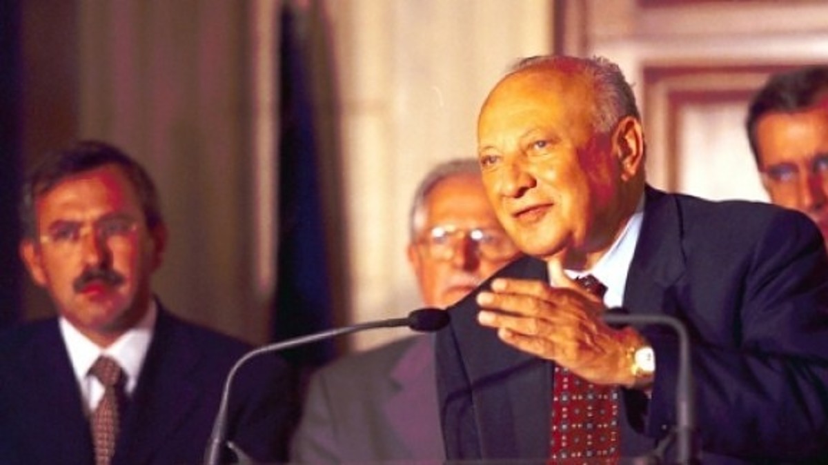 Πέθανε ο Γλαύκος Κληρίδης