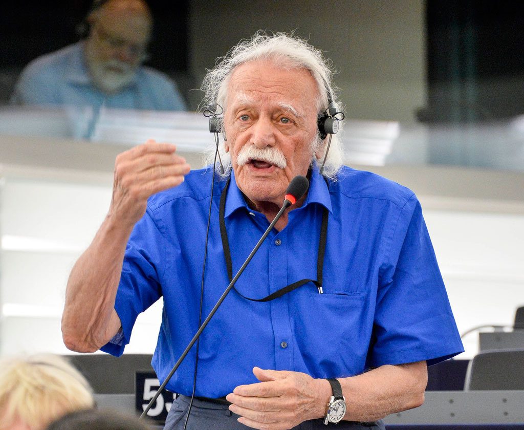 Άγνωστο ακόμα ποιός θα αντικαταστήσει τον Μανώλη Γλέζο