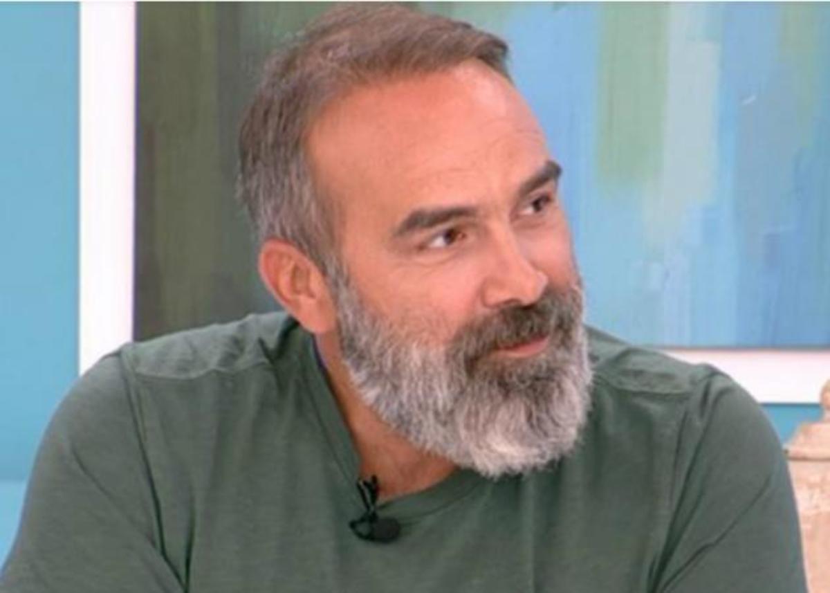 Απίστευτη ομοιότητα του Γρηγόρη Γκουντάρα με τον πατέρα του! Δείτε το σπάνιο στιγμιότυπο