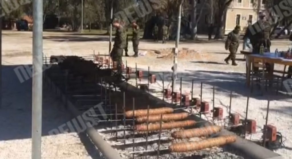 Χακί αρνιά στου Γουδή