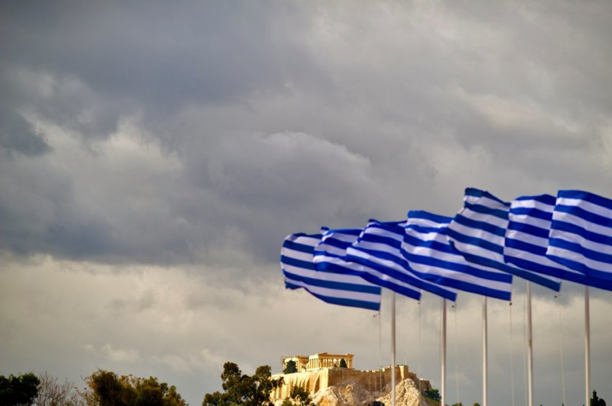 Γερμανός συγγραφέας το “φωνάζει: “Η Ελλάδα ποτέ δεν πεθαίνει”