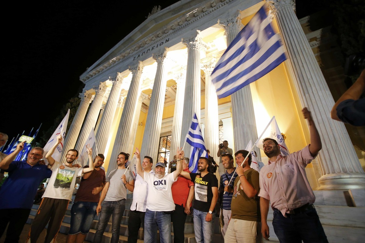 Σλοβάκος ΥΠΟΙΚ για δημοψήφισμα: Γλυκοχαράζει το Grexit