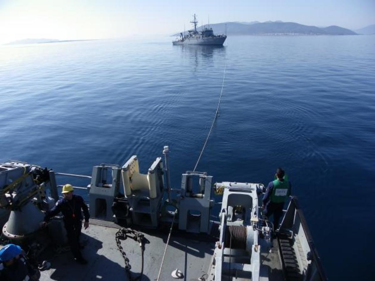 Γιατί ναρκοθηρευτικά του Πολεμικού Ναυτικού έψαχναν για “νάρκες” στον Σαρωνικό