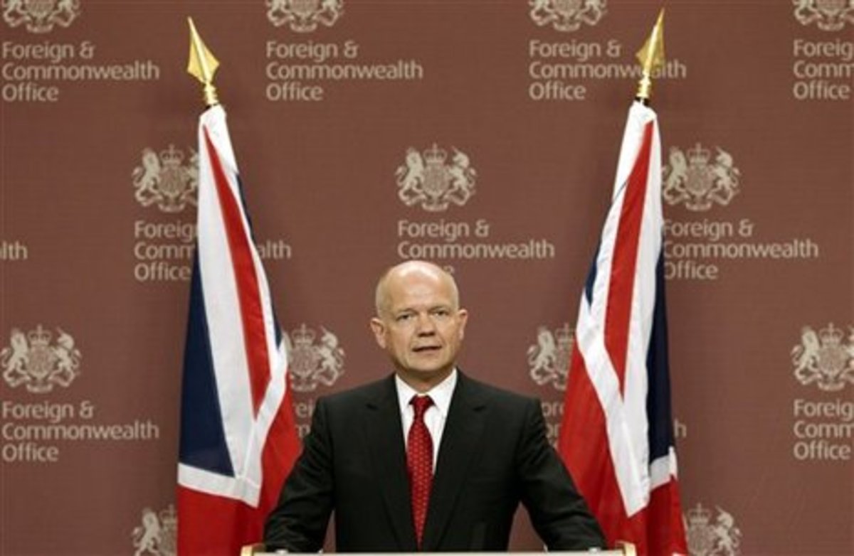 Βρετανία: Δεν αποκλείεται μία στρατιωτική επέμβαση στη Συρία
