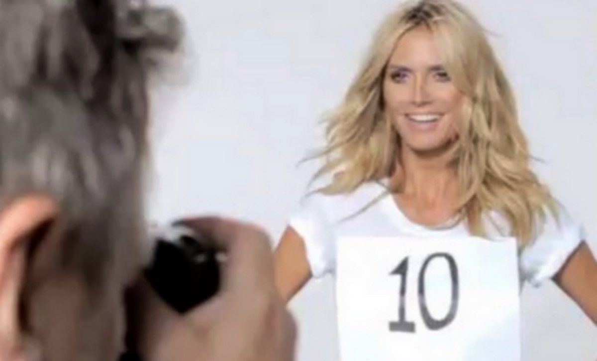 Παίρνει 10 με τόνο! Η σέξι απάντηση της Heidi Klum στον Donald Trump (ΒΙΝΤΕΟ)