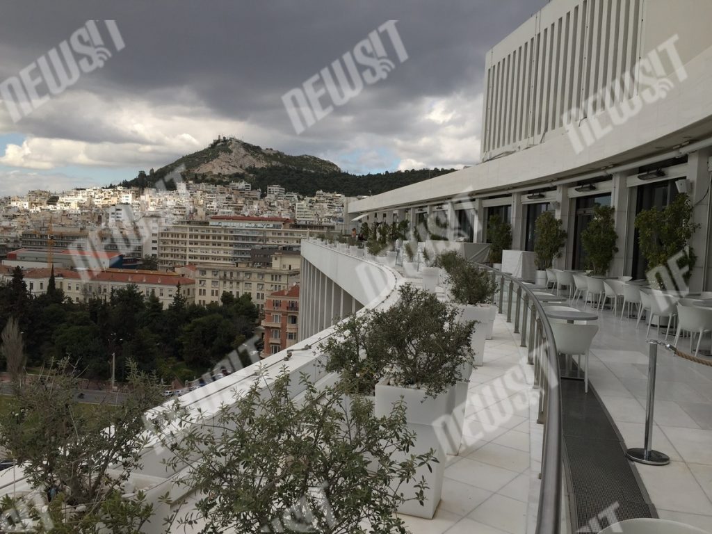 Ποιο ελληνικό rooftop μπαρ φιγουράρει στα 10 καλύτερα του κόσμου; ΦΩΤΟ