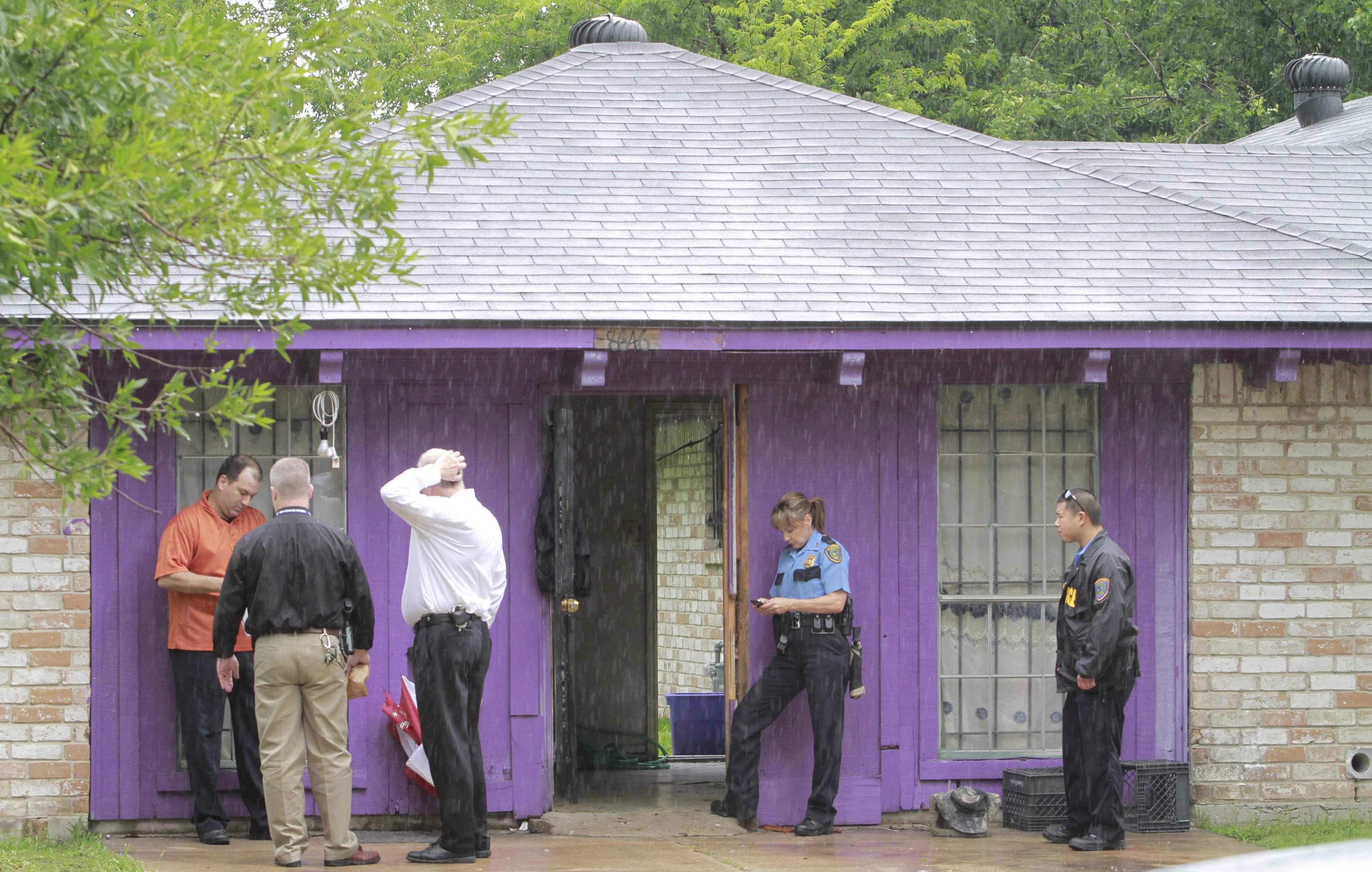 Οι άνδρες ήταν κλειδωμένοι σε ένα βρώμικο δωμάτιο. ΦΩΤΟ REUTERS