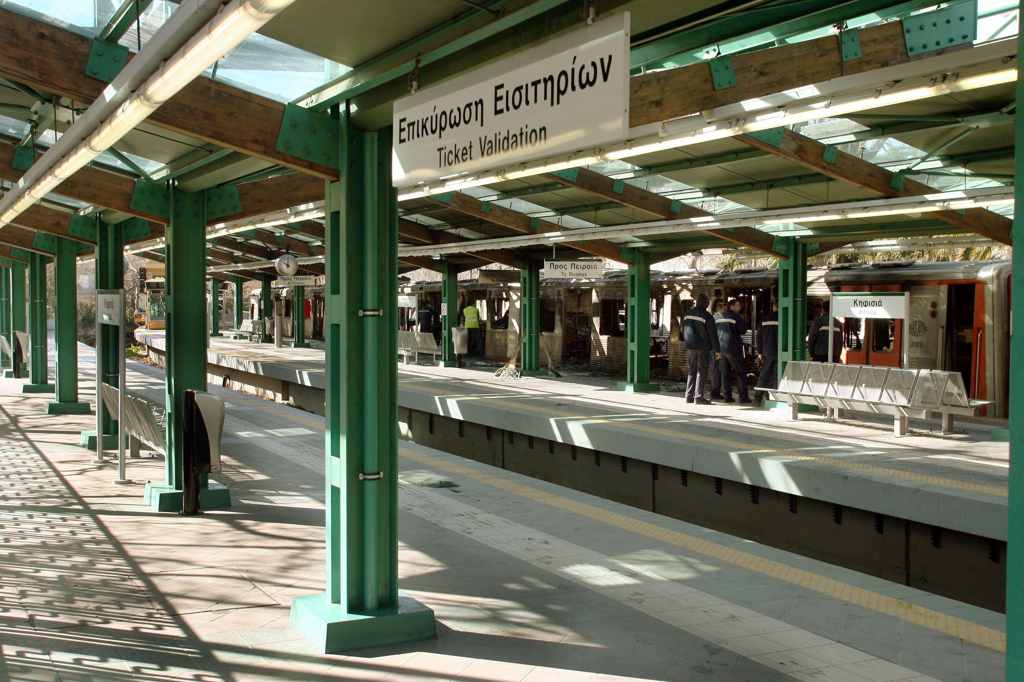 Έρχονται μπάρες σε Μετρο και ΗΣΑΠ