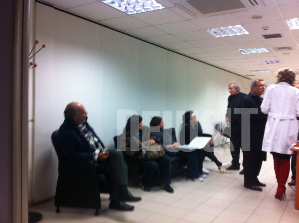 Χαμός για τις ΔΩΡΕΑΝ εξετάσεις και φάρμακα στο κοινωνικό ιατρείο!