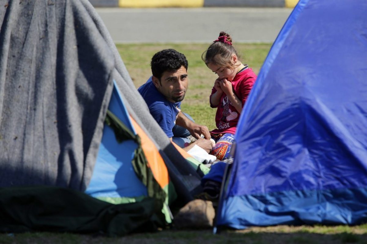 Ειδομένη: Παραμένουν στον καταυλισμό και ελπίζουν σε ένα θαύμα – Τι λένε οι πρόσφυγες για τα κλειστά σύνορα