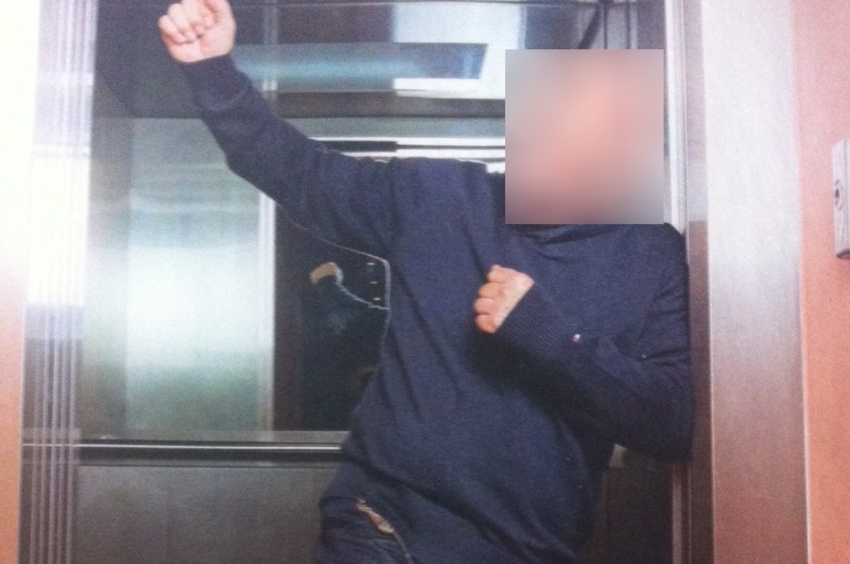 «Τα κάναμε λαμπόγυαλο στο ΙΚΑ με τον αδελφό μου»!