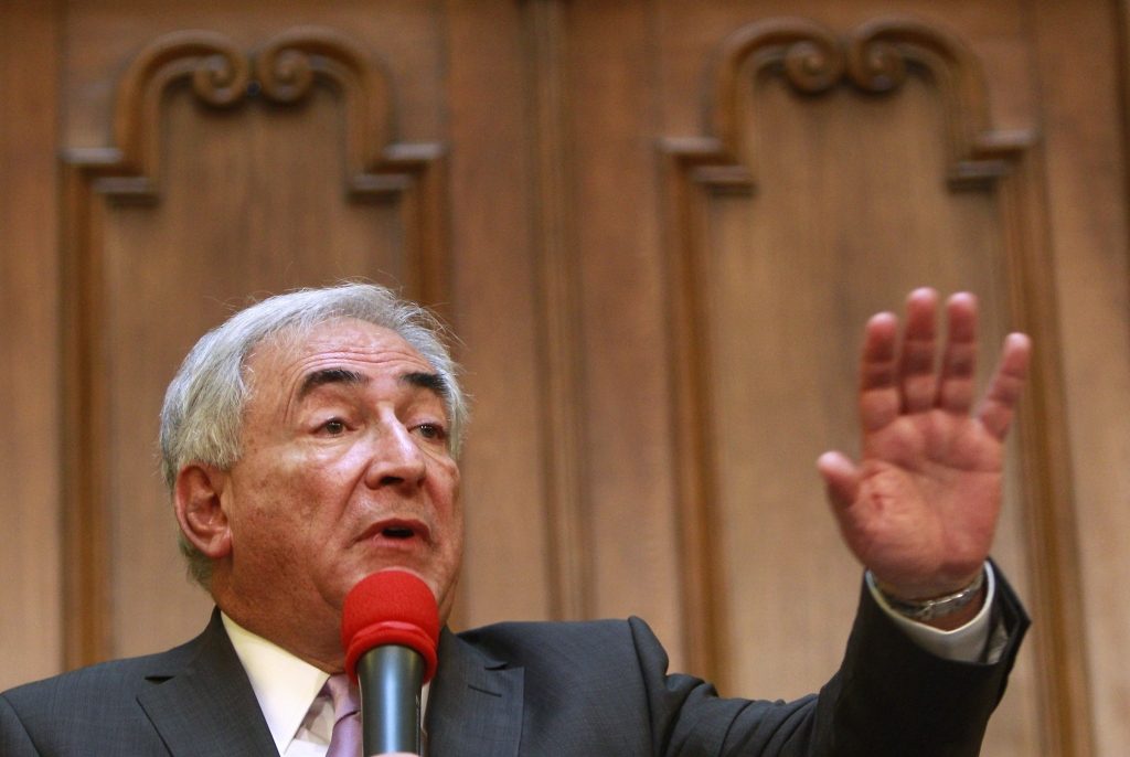 Μήπως ήρθε η ώρα  να μας ρωτήσουν…